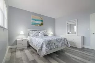 320 S Surf Rd, Hollywood, FL 33019 - Photo 14