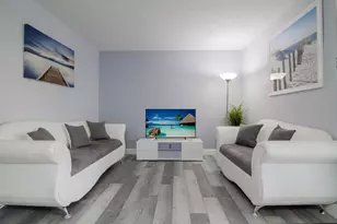 320 S Surf Rd, Hollywood, FL 33019 - Photo 6