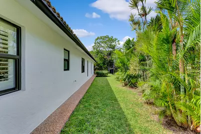 2425 NW 26th Street, Boca Raton, FL 33431 - Photo 32