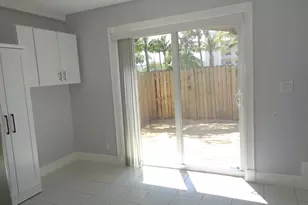 1917 NE 3rd St, Deerfield Beach, FL 33441 - Photo 8