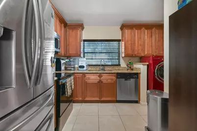 4 Knightsbridge Lane, Boynton Beach, FL 33426 - Photo 14