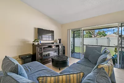 4 Knightsbridge Lane, Boynton Beach, FL 33426 - Photo 16