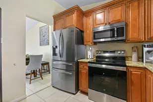 4 Knightsbridge Ln, Boynton Beach, FL 33426 - Photo 12