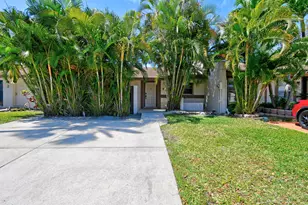 4 Knightsbridge Ln, Boynton Beach, FL 33426 - Photo 4