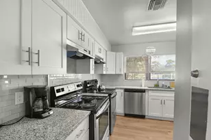 1661 SE Kestwick Ct, Port Saint Lucie, FL 34952 - Photo 46