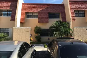 64 Canterbury Ln, Tamarac, FL 33319 - Photo 4