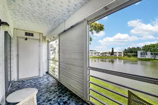 202 Wellington D, West Palm Beach, FL 33417 - Photo 18