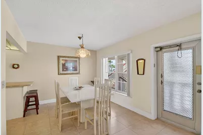202 Wellington D, West Palm Beach, FL 33417 - Photo 6