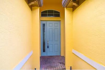 11770 SW Crestwood Circle, Port Saint Lucie, FL 34987 - Photo 2