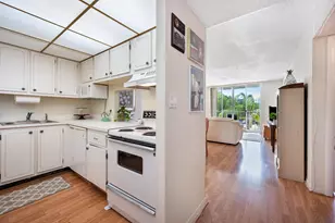 500 Executive Center Dr, West Palm Beach, FL 33401 - Photo 4