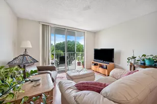 500 Executive Center Dr, West Palm Beach, FL 33401 - Photo 8