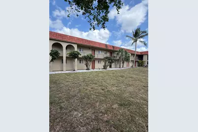 6074 Forest Hill Boulevard #208, West Palm Beach, FL 33415 - Photo 2