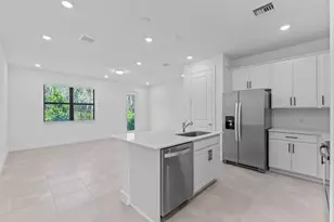 4291 Efendi Dr, Lantana, FL 33462 - Photo 4