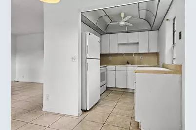 202 Piedmont E, Delray Beach, FL 33484 - Photo 8