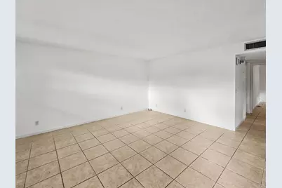 202 Piedmont E, Delray Beach, FL 33484 - Photo 12