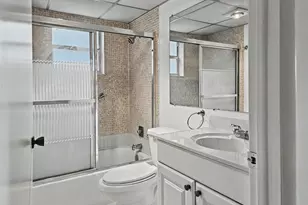 202 Piedmont E, Delray Beach, FL 33484 - Photo 14