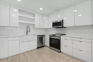 201 SW 1st St, Boca Raton, FL 33432 - Photo 12