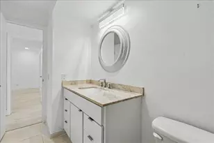 201 SW 1st St, Boca Raton, FL 33432 - Photo 28