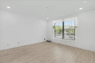 201 SW 1st St, Boca Raton, FL 33432 - Photo 24