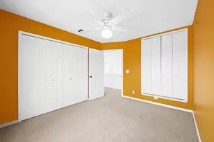 112 Camelot Ct, Royal Palm Beach, FL 33411 - Photo 26