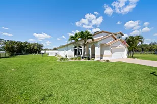 112 Camelot Ct, Royal Palm Beach, FL 33411 - Photo 30