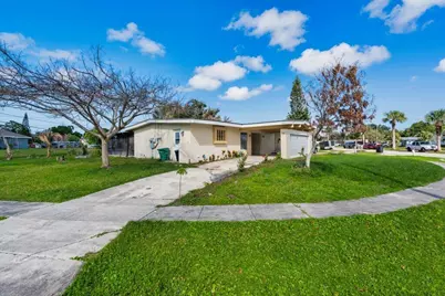 181 Banyan Drive, Port Saint Lucie, FL 34952 - Photo 2