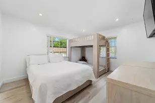 2710 Riverside Dr, Coral Springs, FL 33065 - Photo 14