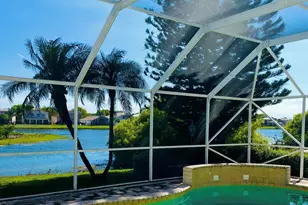 7762 Oak Grove Cir, Lake Worth, FL 33467 - Photo 2