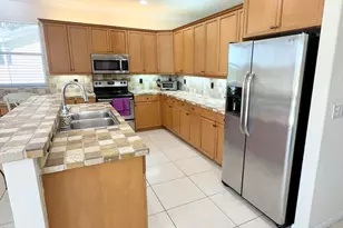 7762 Oak Grove Cir, Lake Worth, FL 33467 - Photo 8
