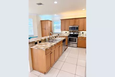 7762 Oak Grove Circle, Lake Worth, FL 33467 - Photo 4