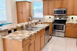 7762 Oak Grove Cir, Lake Worth, FL 33467 - Photo 4