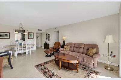 7006 Huntington Lane #404, Delray Beach, FL 33446 - Photo 4