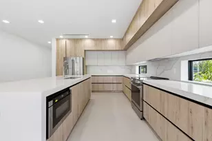 819 SW 1st St, Fort Lauderdale, FL 33312 - Photo 10