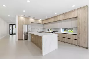 819 SW 1st St, Fort Lauderdale, FL 33312 - Photo 8