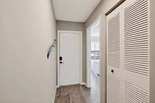 460 Hardwood Pl, Boca Raton, FL 33431 - Photo 8