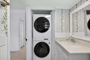 1020 Lake Shore Dr, Lake Park, FL 33403 - Photo 14