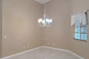 6510 Oxford Cir, Vero Beach, FL 32966 - Photo 10