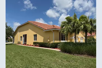 6510 Oxford Circle #101, Vero Beach, FL 32966 - Photo 2