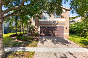 610 Peppergrass Run, Royal Palm Beach, FL 33411 - Photo 2