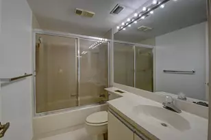 7194 Promenade Dr, Boca Raton, FL 33433 - Photo 18