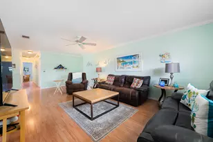 1533 SE Crayrich Ct, Port Saint Lucie, FL 34952 - Photo 4