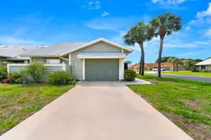 1533 SE Crayrich Ct, Port Saint Lucie, FL 34952 - Photo 1