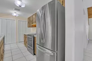 11078 Oakway Cir, Palm Beach Gardens, FL 33410 - Photo 14