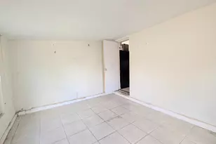 490 Tulip Tree Dr, Lake Worth, FL 33462 - Photo 12