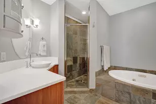 2625 NE 14th Ave, Wilton Manors, FL 33334 - Photo 22