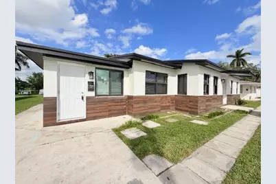 53 NE 16th Place, Fort Lauderdale, FL 33305 - Photo 1