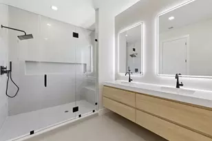 821 SW 1st St, Fort Lauderdale, FL 33312 - Photo 24