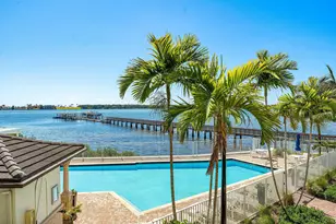 10 Windward Ln, Boynton Beach, FL 33435 - Photo 4
