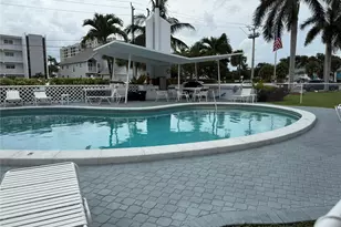 1110 N Riverside Dr, Pompano Beach, FL 33062 - Photo 10