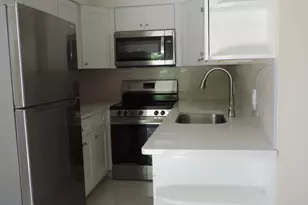 1100 NE 25th Ave, Pompano Beach, FL 33062 - Photo 4